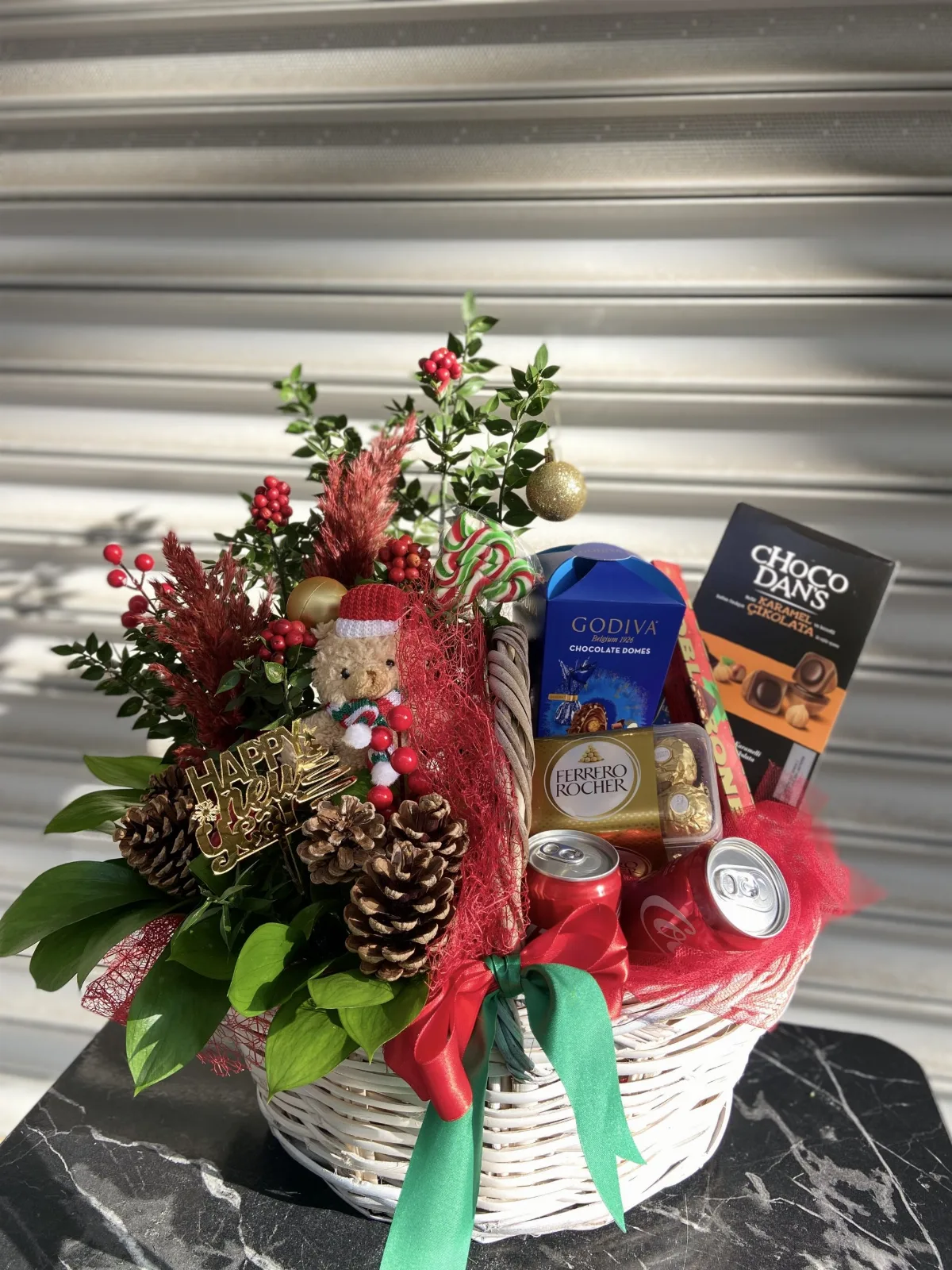 Festive Bliss Basket 2