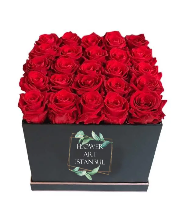 Square Box 25 Red Roses