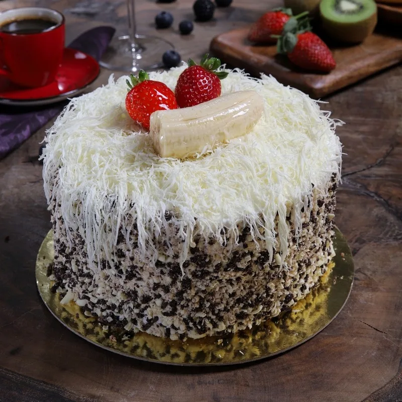 Strawberry Banana Cake